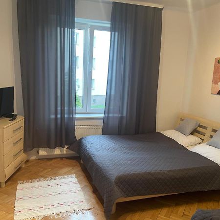 Apartamenty 650 Metrow Od Dworca Przemyśl Exterior foto